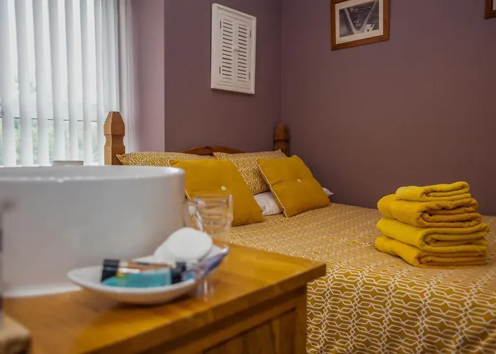 Cross Villa Accommodation