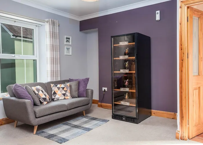 Cross Villa Accommodation